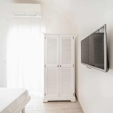 White - Centro Storico By Italianhost Daire *